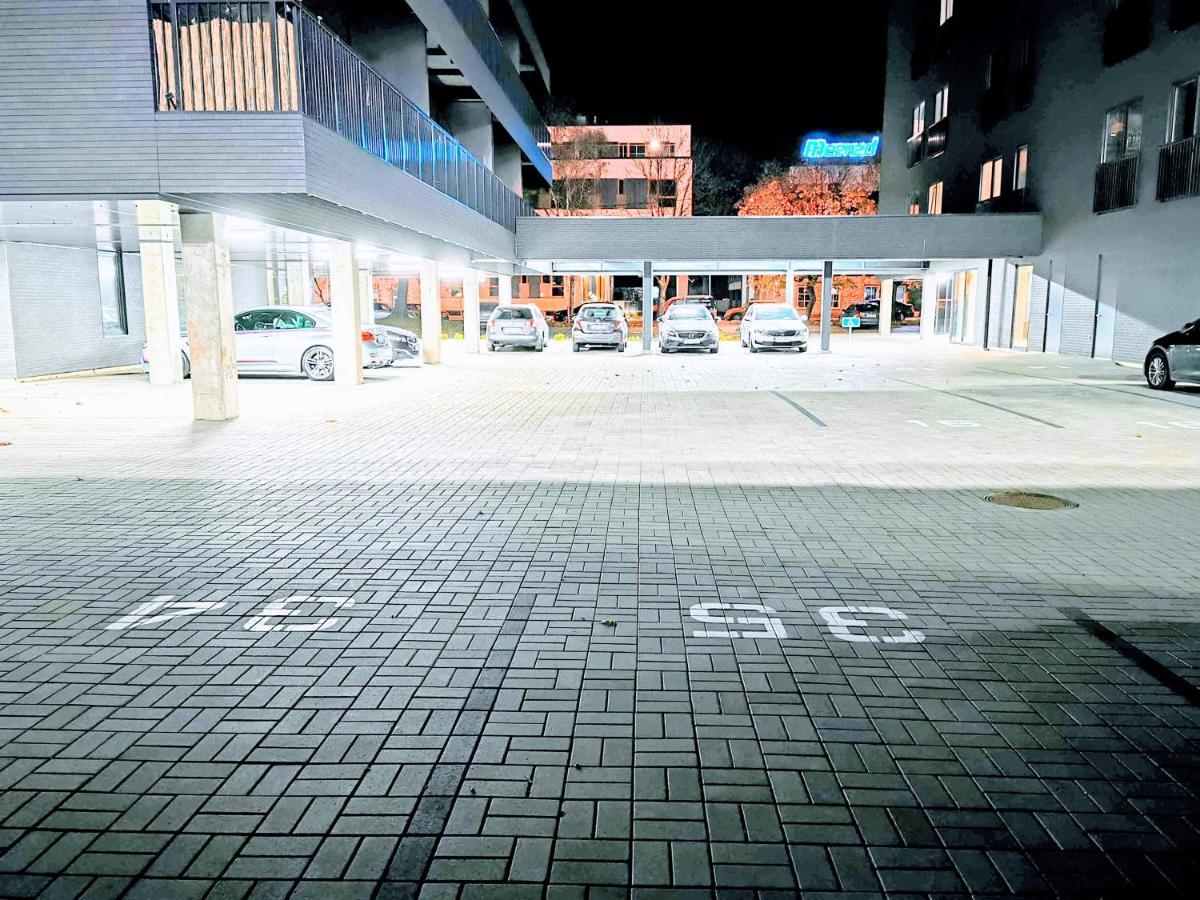 Scandian Apartments - City Hub Tallinn Bagian luar foto
