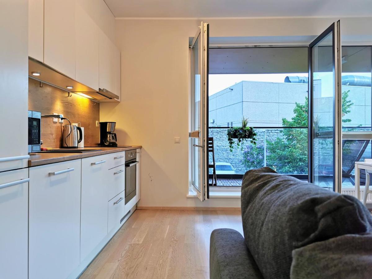 Scandian Apartments - City Hub Tallinn Bagian luar foto